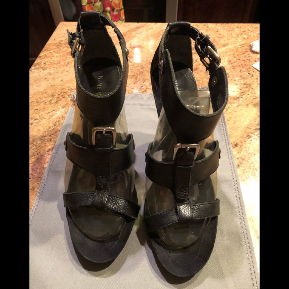 Women shoes